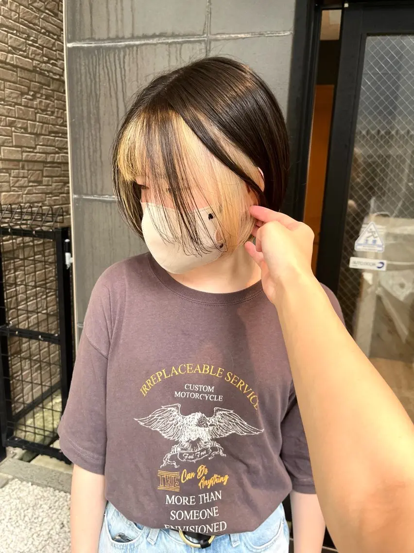 ショート カラー 抜きっぱなしブロンド ブロンド インナーカラー ボブ 番匠 海遊のヘアスタイル