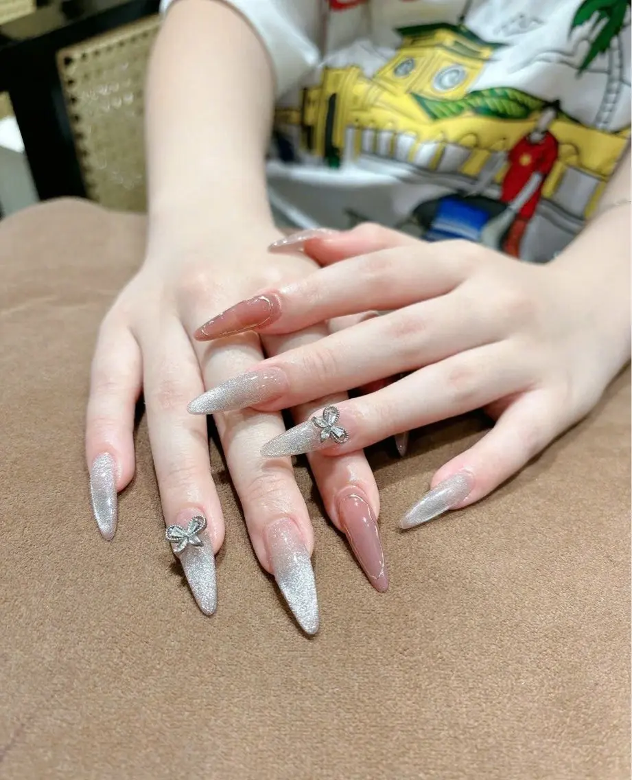 ネイル 韓国ネイル マグネットネイル 持ち込み ハンドネイル Dyo Nail_Royalのネイルデザイン