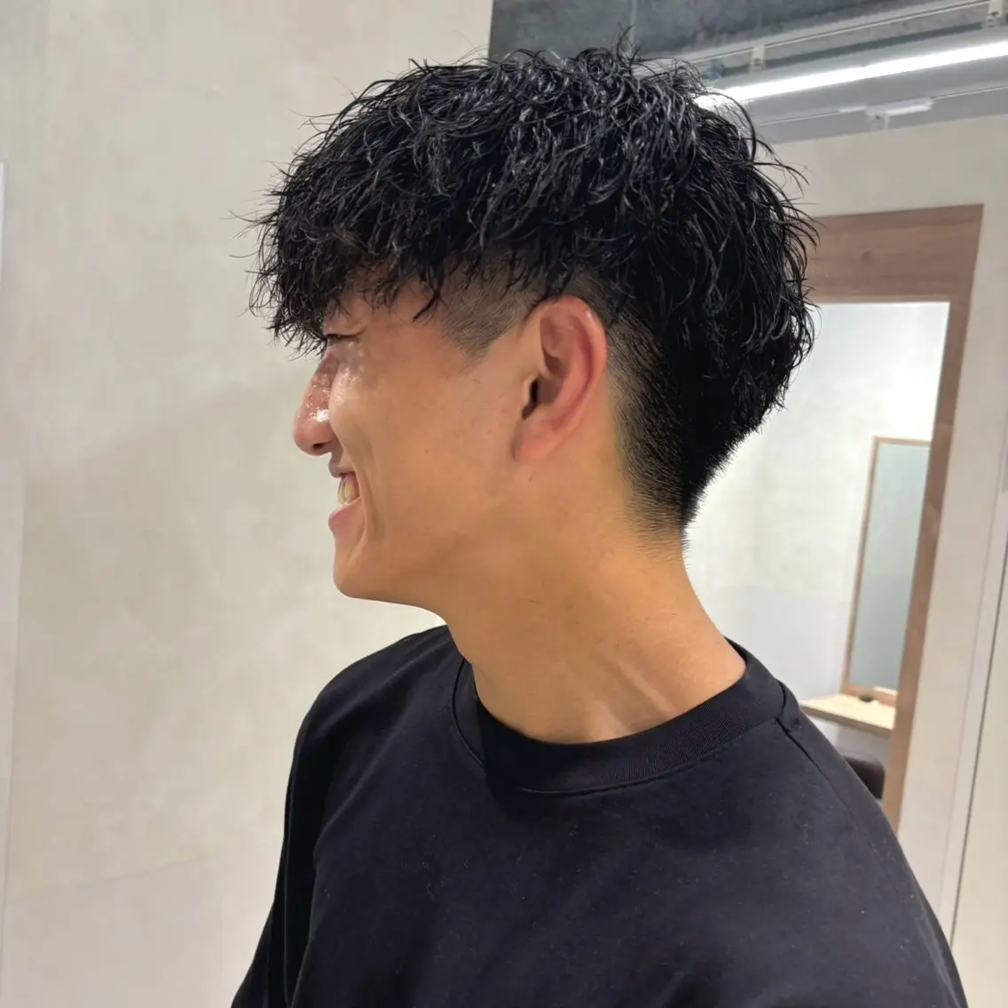 メンズ マッシュ メンズパーマ カット パーマ スパイキーショート 平出天翔のヘアスタイル