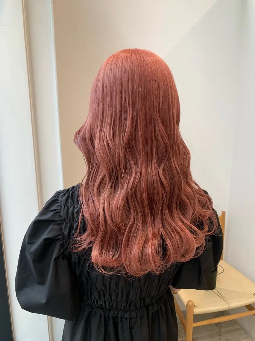 ロング カラー ヘアアレンジ ブリーチ カット ヘアカラー トリートメント yuka .のヘアスタイル