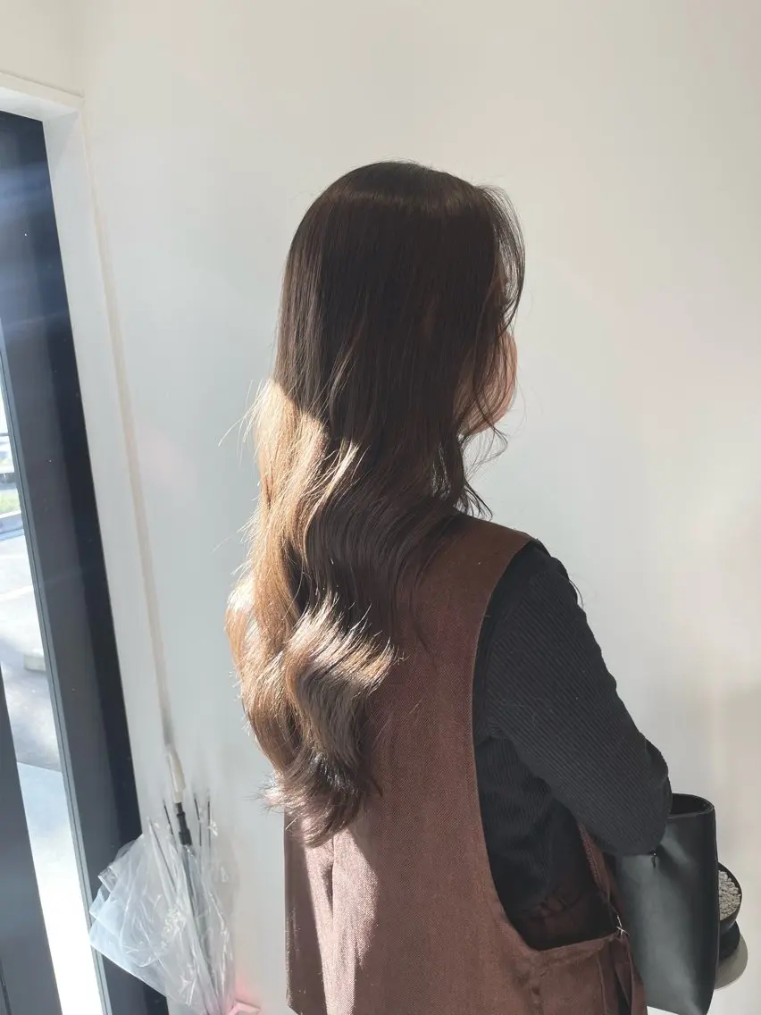 ロング ヘアカラー 加藤 明香里のヘアスタイル