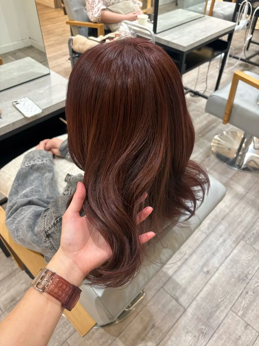 セミロング ヘアカラー 大木 唯月のヘアスタイル