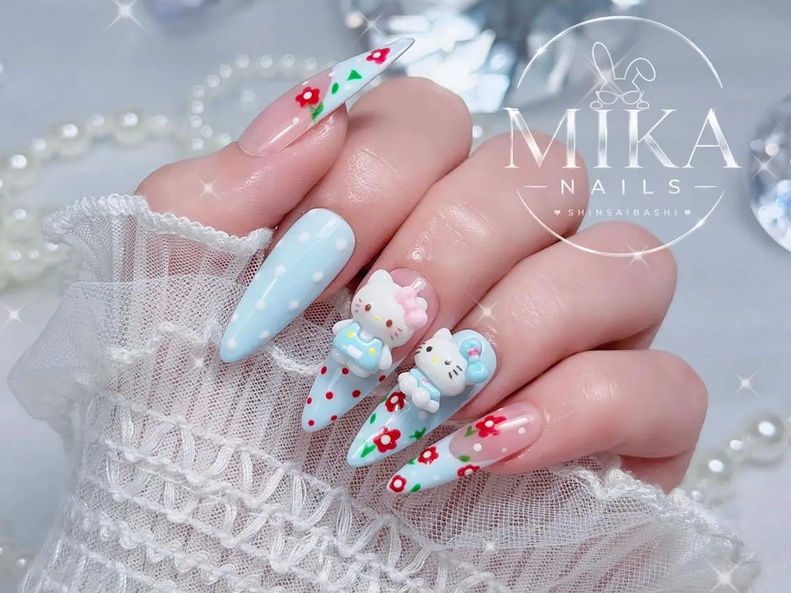 ネイル アートネイル チークネイル ドット フットネイル フレンチネイル ハンドネイル Mika Nailsのネイルデザイン
