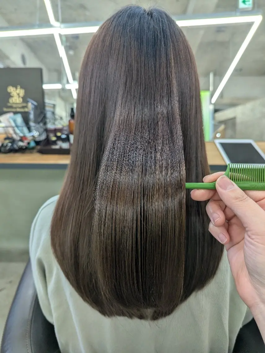 セミロング トリートメント カット ヘアカラー トリートメント newi 天王寺 masakoのヘアスタイル