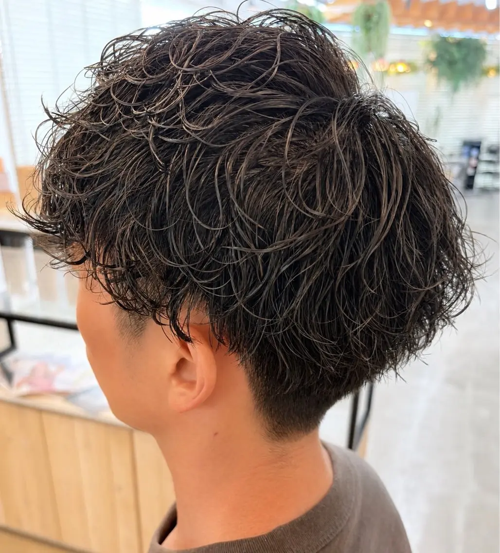 パーマ メンズ 若原 絃汰のヘアスタイル