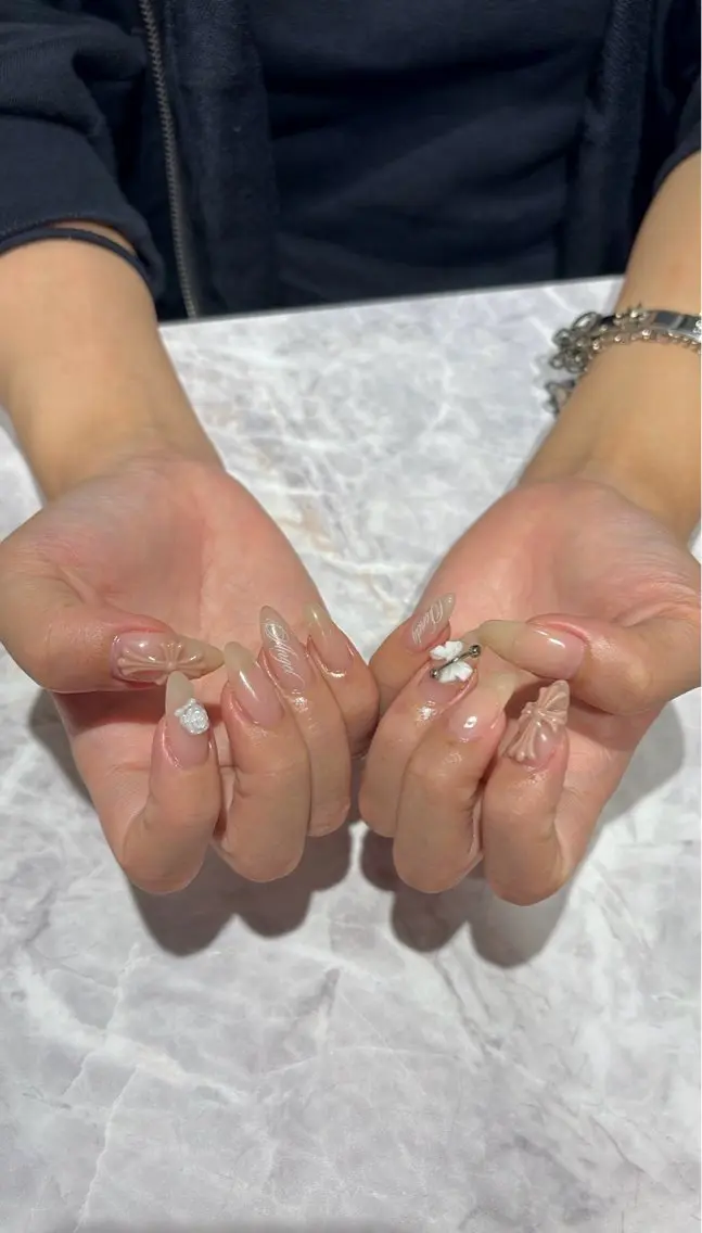 ネイル ハンドネイル KARIN🍓🐯 ¦心斎橋¦堺筋本町のネイルデザイン