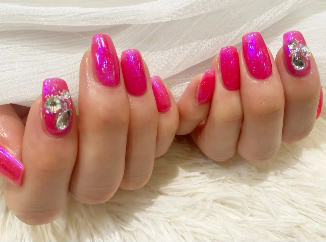 ネイル オーロラネイル ピンク 春ネイル ハンドネイル ネイルサロン nail_upのネイルデザイン