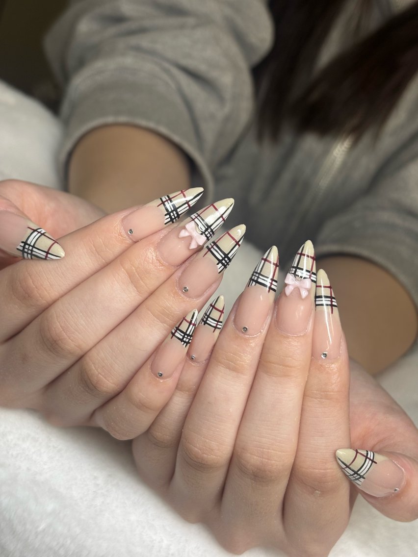 ネイル ハンドネイル Bitty💟 Marinのネイルデザイン
