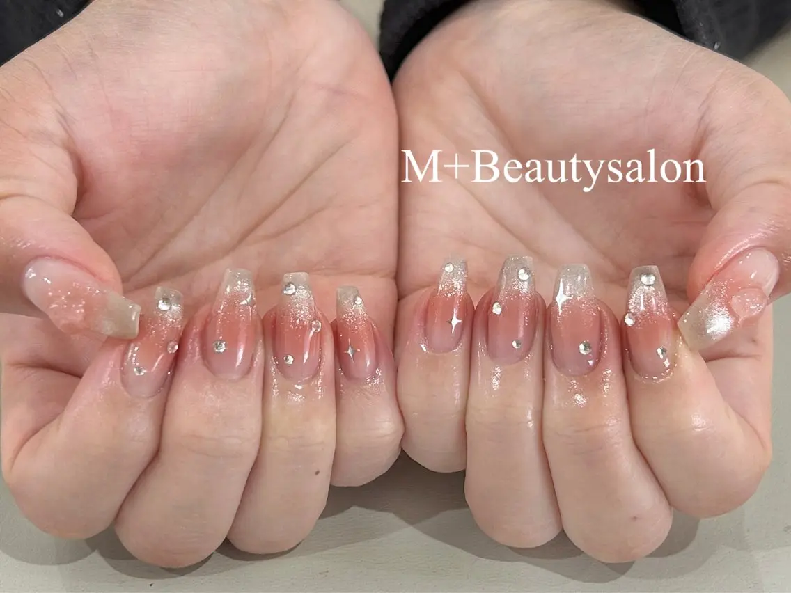 ネイル ハンドネイル M+  Beauty Salonのネイルデザイン