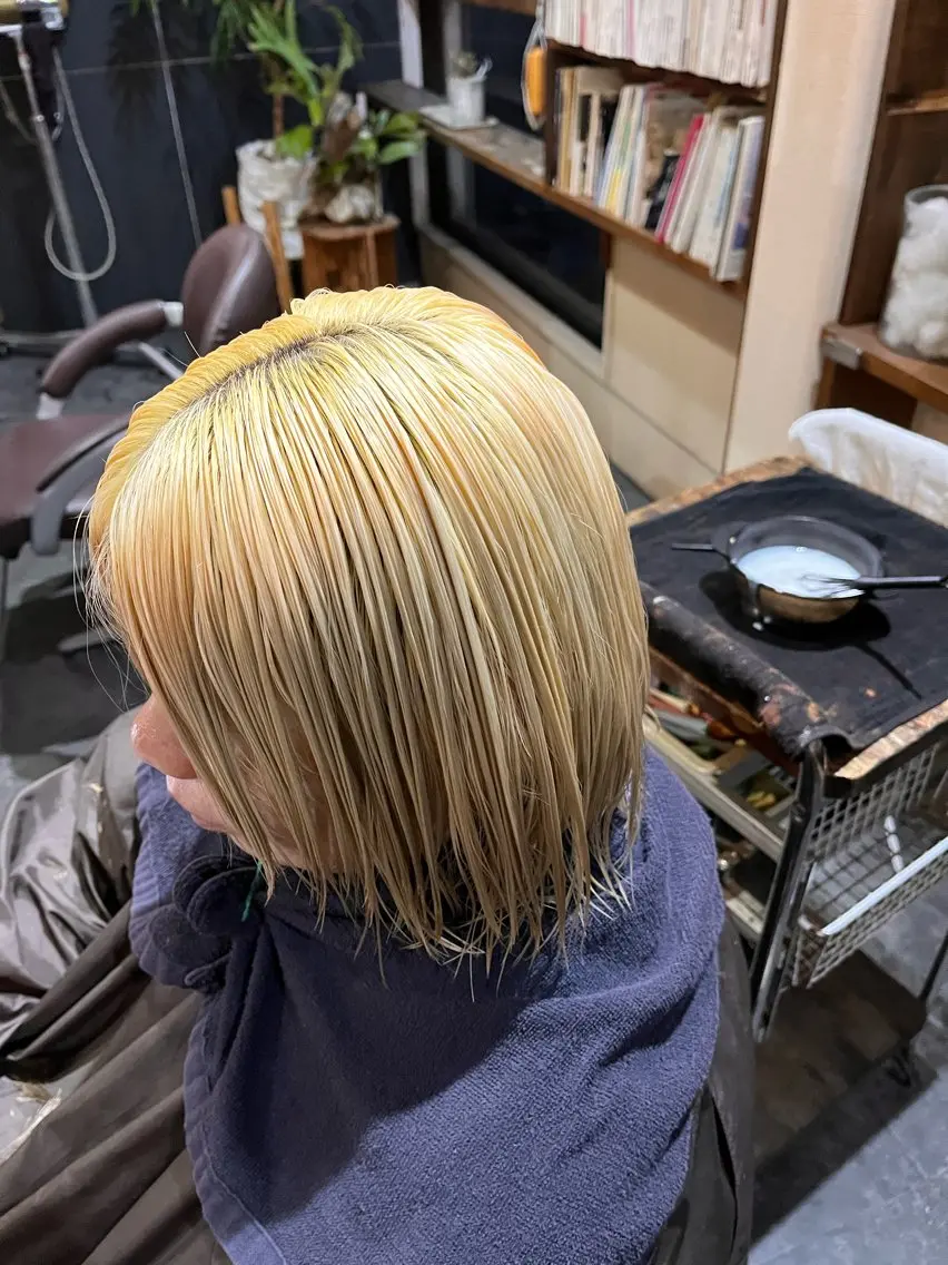 カラー ヘアカラー 佐藤 聖音のヘアスタイル
