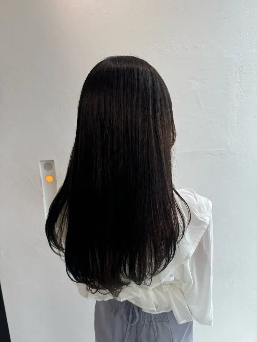 ロング レイヤーカット 鈴木 まゆのヘアスタイル
