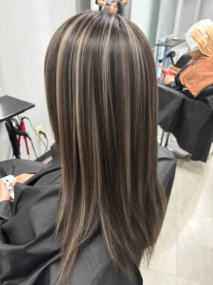 ロング ハイライト 🤍HIKARI🤍 ハイライトのヘアスタイル