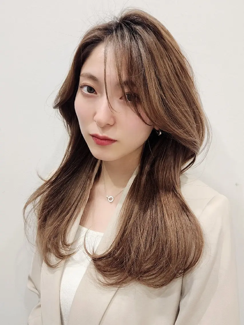 セミロング カット ヘアカラー トリートメント Nanako。/韓国 ハッシュカットのヘアスタイル