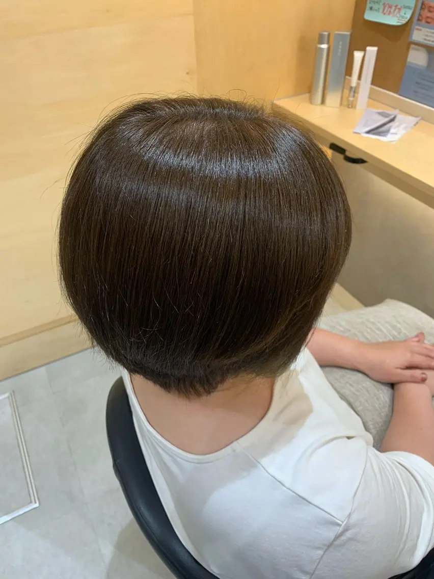 ショート カラー ベージュカラー オリーブベージュ ヘアカラー 河村 拓海のヘアスタイル