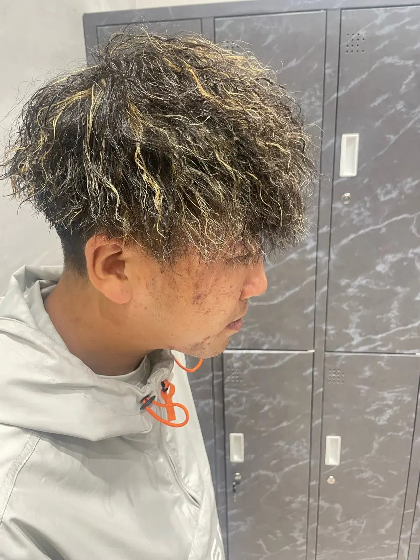 カラー メンズ PANOL 秀島のヘアスタイル