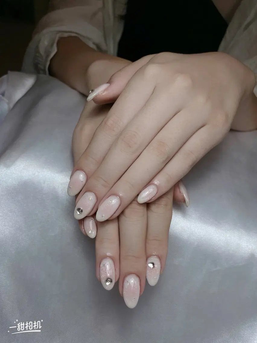 ネイル Lyna 池袋のネイルデザイン