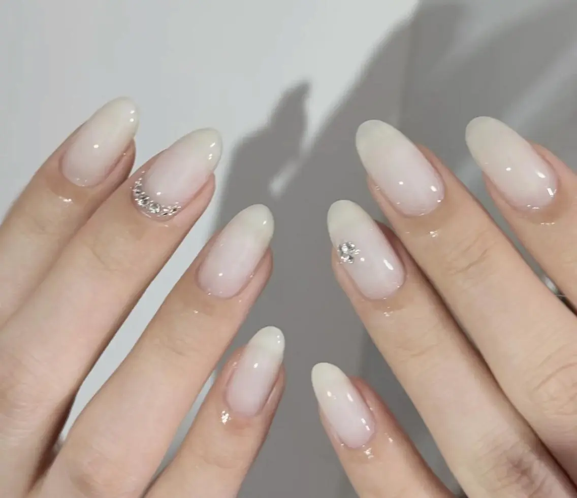 ネイル ハンドネイル ハンドケア 🍑 momo_nailのネイルデザイン