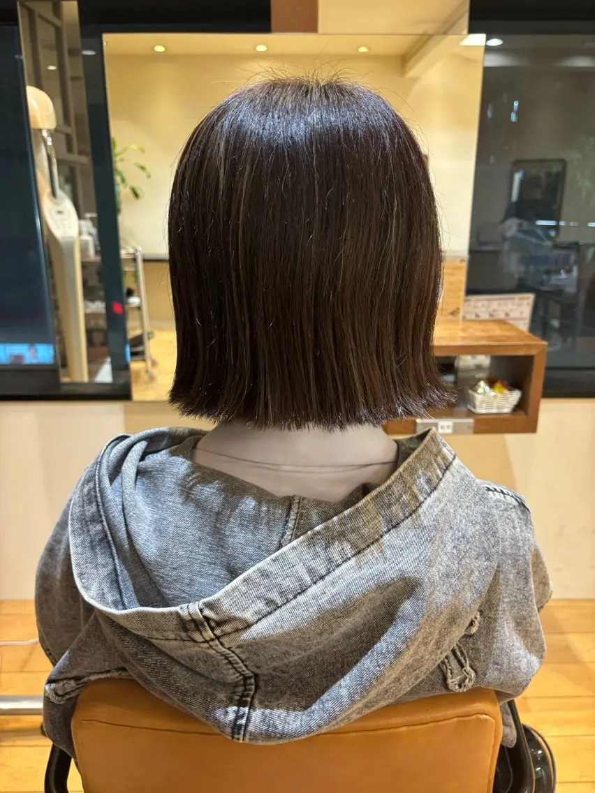 ミディアム カット おもだか　がく /横須賀中央のヘアスタイル