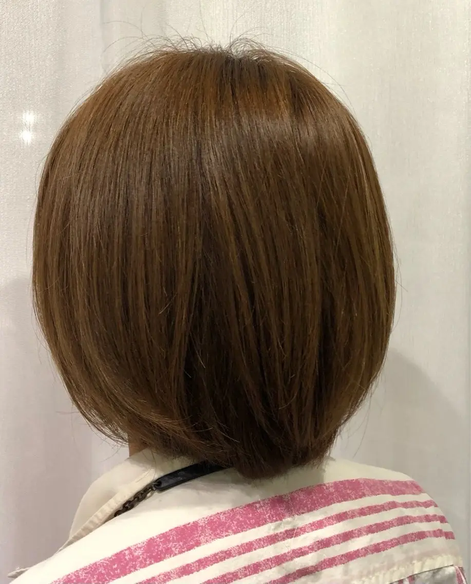 ショート ヘアカラー 塩田 悠のヘアスタイル