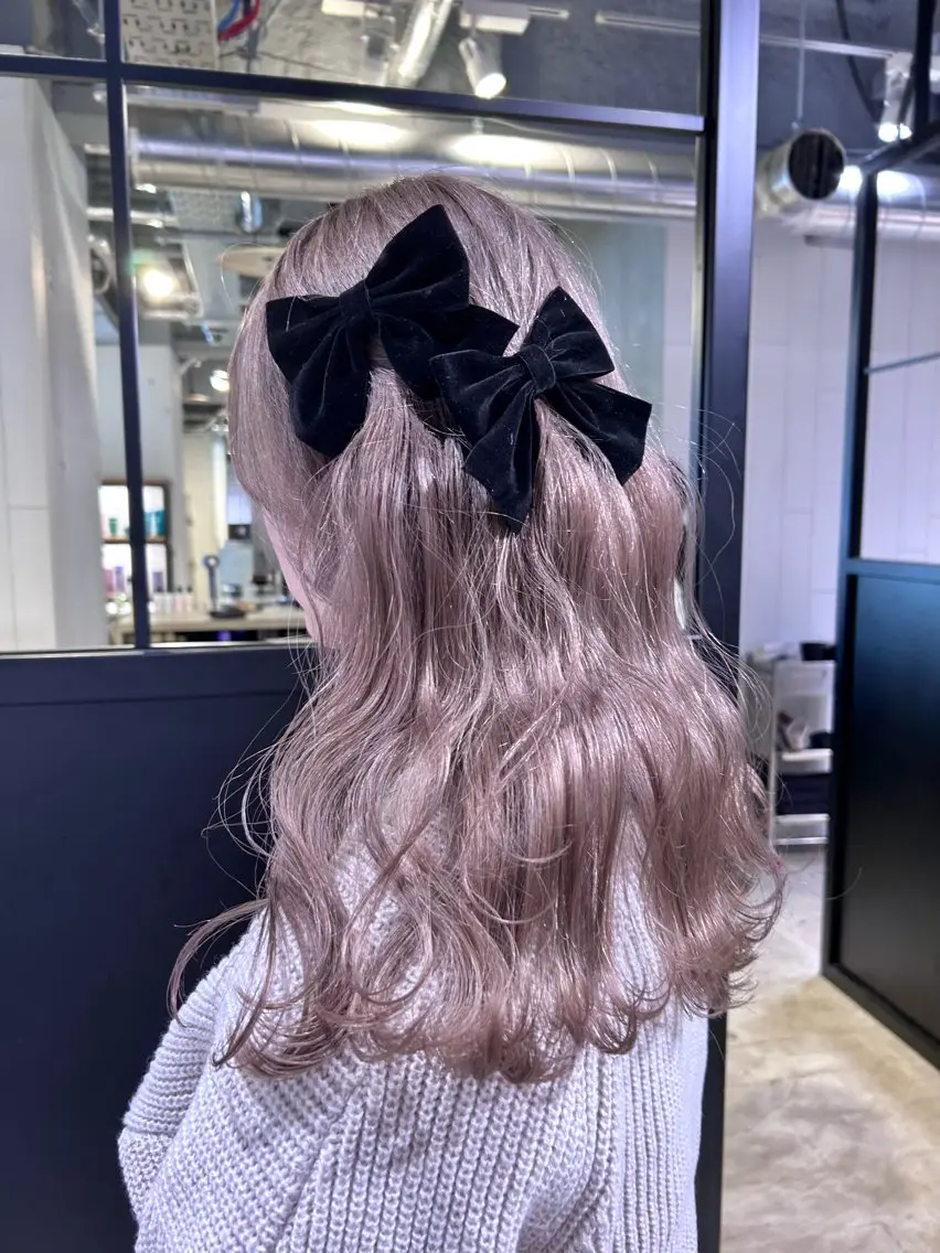 ロング カラー ヘアアレンジ 🧸ブリーチ特化/前 髪/しょうじりか🎀のヘアスタイル