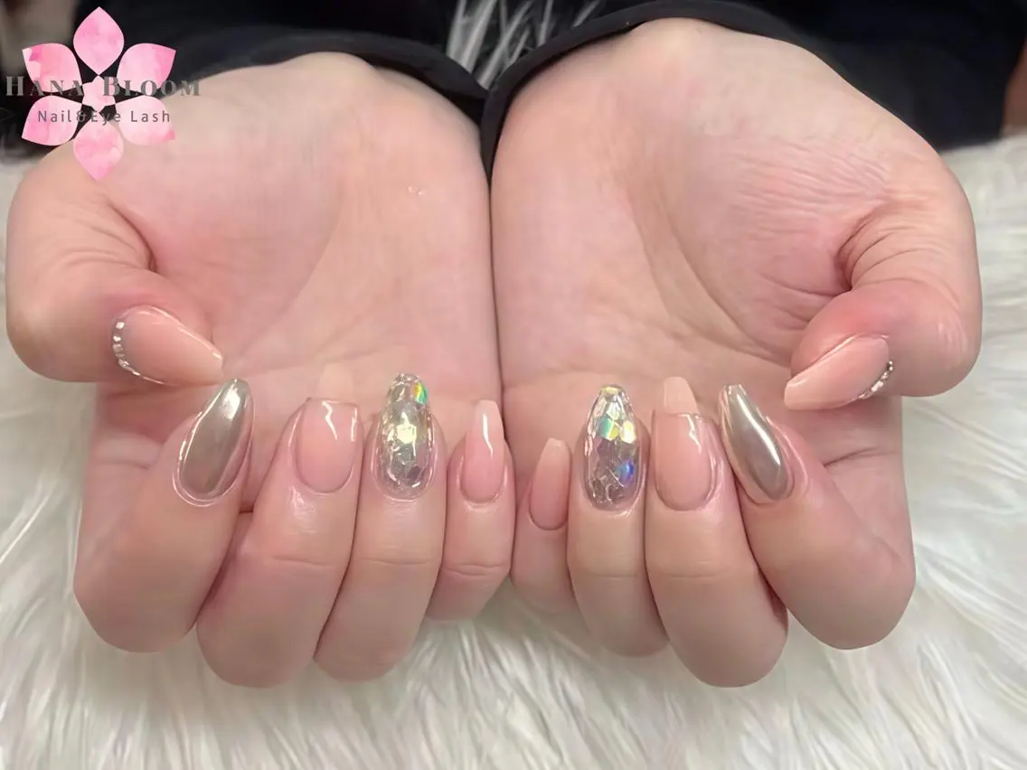 ネイル 長さ出し フレンチネイル ジェルネイル ガラスフレンチ 韓国ネイル Hana Bloom Nail💛Rinaのネイルデザイン