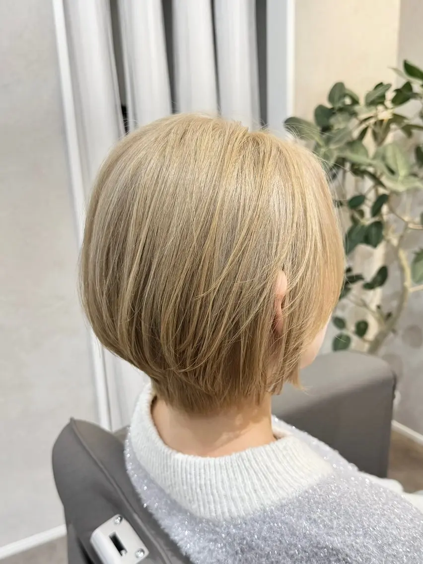 ショート カラー カット ヘアカラー トリートメント ハイトーン/外国人風 カラー/メンズパーマのヘアスタイル
