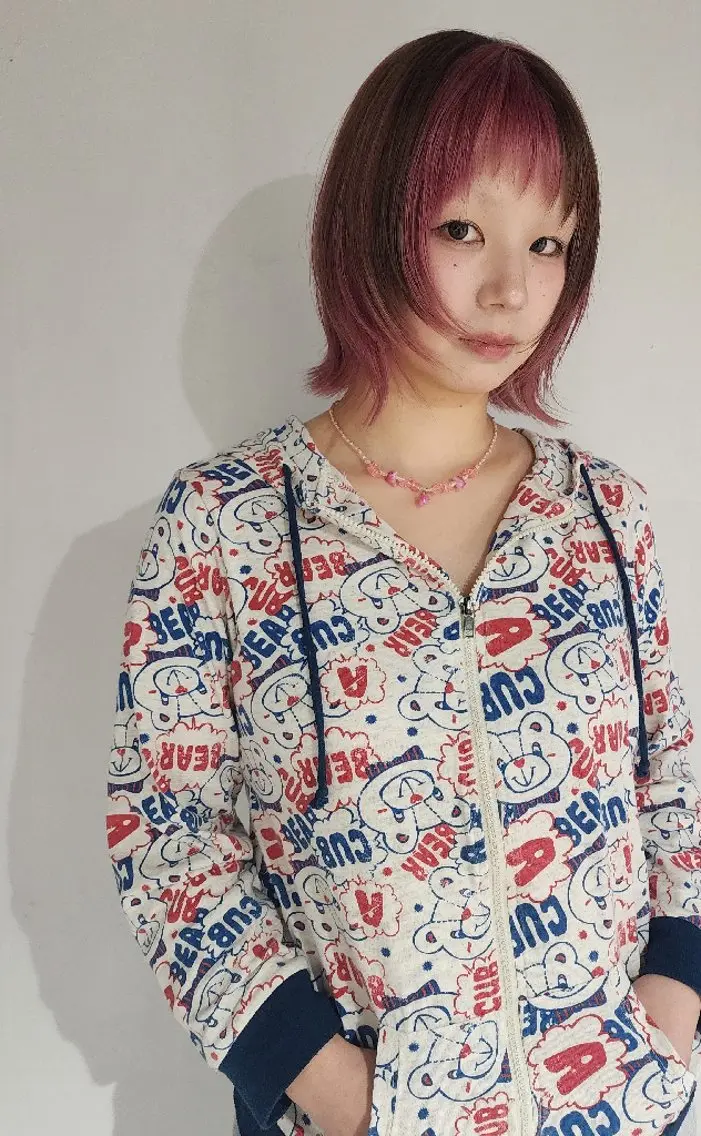 ショート ショートボブ ボブレイヤー ボブ レイヤーカット ショートヘア ハイトーン/ブリーチ /デザインカラーのヘアスタイル