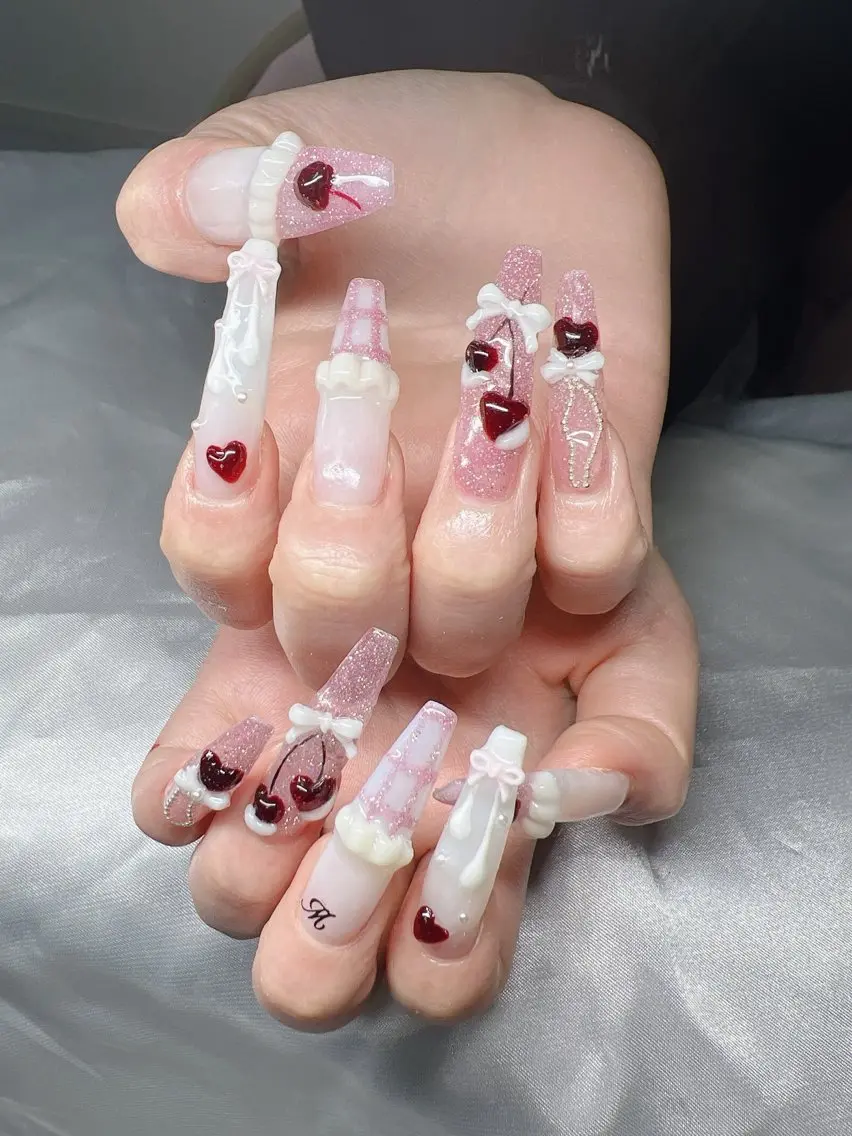 ネイル 長さ出し グラデーション 卒業式 キラキラネイル マグネットネイル Lee Nailsのネイルデザイン