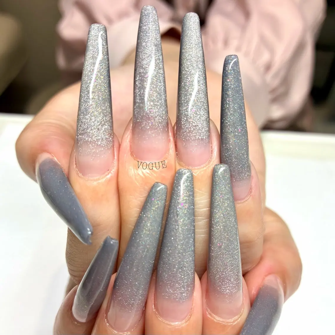 ネイル ハンドネイル VOGUE ×SWANのネイルデザイン