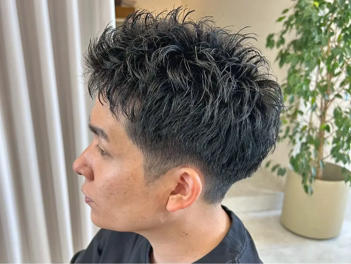 ショート センターパート 韓国ヘア・綾也のヘアスタイル