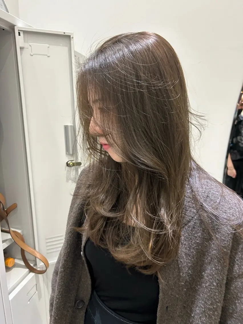 セミロング カラー ベージュカラー 透明感カラー フォギーベージュ オリーブベージュ ボブ カット ヘアカラー トリートメント ベージュ/ヘアセット 透明感/♡来村 瑚春のヘアスタイル