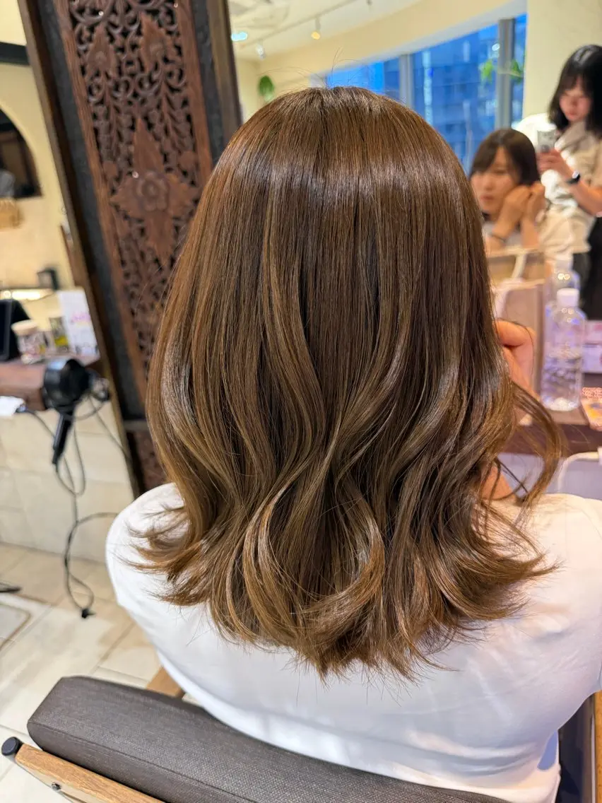 ミディアム カラー ヘアカラー トリートメント ✨透明感カラー 🤍亜衣里　池袋のヘアスタイル