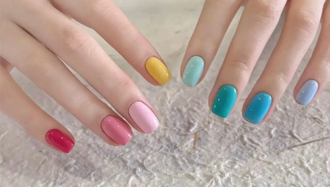 ハンドネイル💅色つけ放題何色でも¥4500 【本店ソフトジェルオフ無料他店¥500】の写真