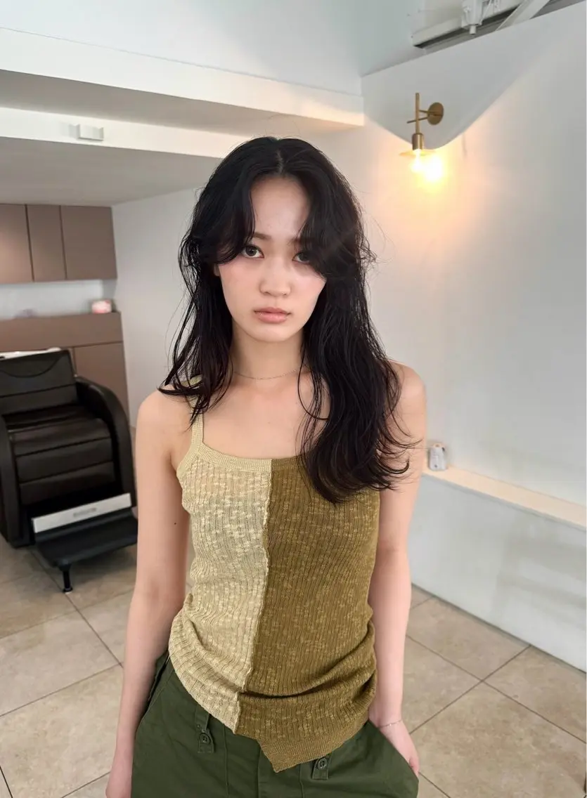 カラー ヘアカラー 相澤 陽菜のヘアスタイル