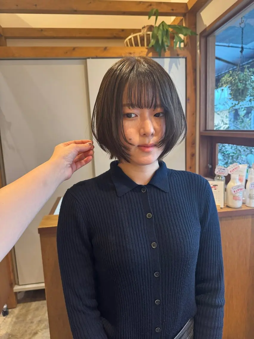 ショート ショートレイヤー レイヤーカット ショートヘア カット ENIF 大島 芽生のヘアスタイル