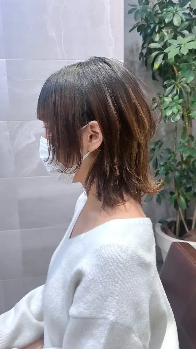 ミディアム ボブ 伸ばしかけ ウルフカット ウルフカット/ ハッシュカット/山路のヘアスタイル