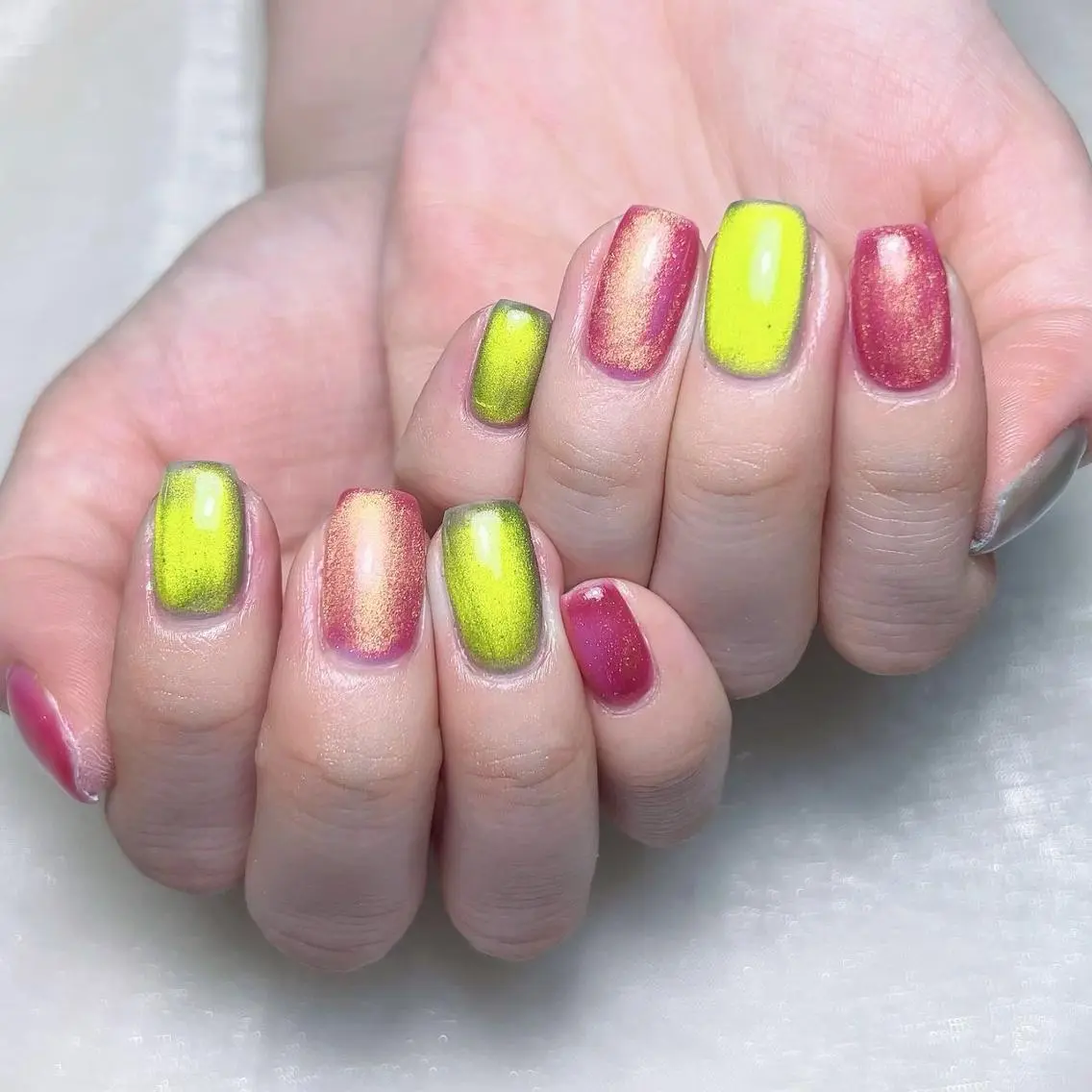 ネイル マグネットネイル マグネットワンカラー ワンカラーネイル NAILサロン 木にいるのネイルデザイン