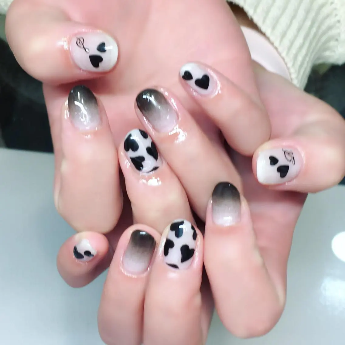 ネイル ジェルネイル ハート ワンホンネイル 冬ネイル Nyanco Nailのネイルデザイン