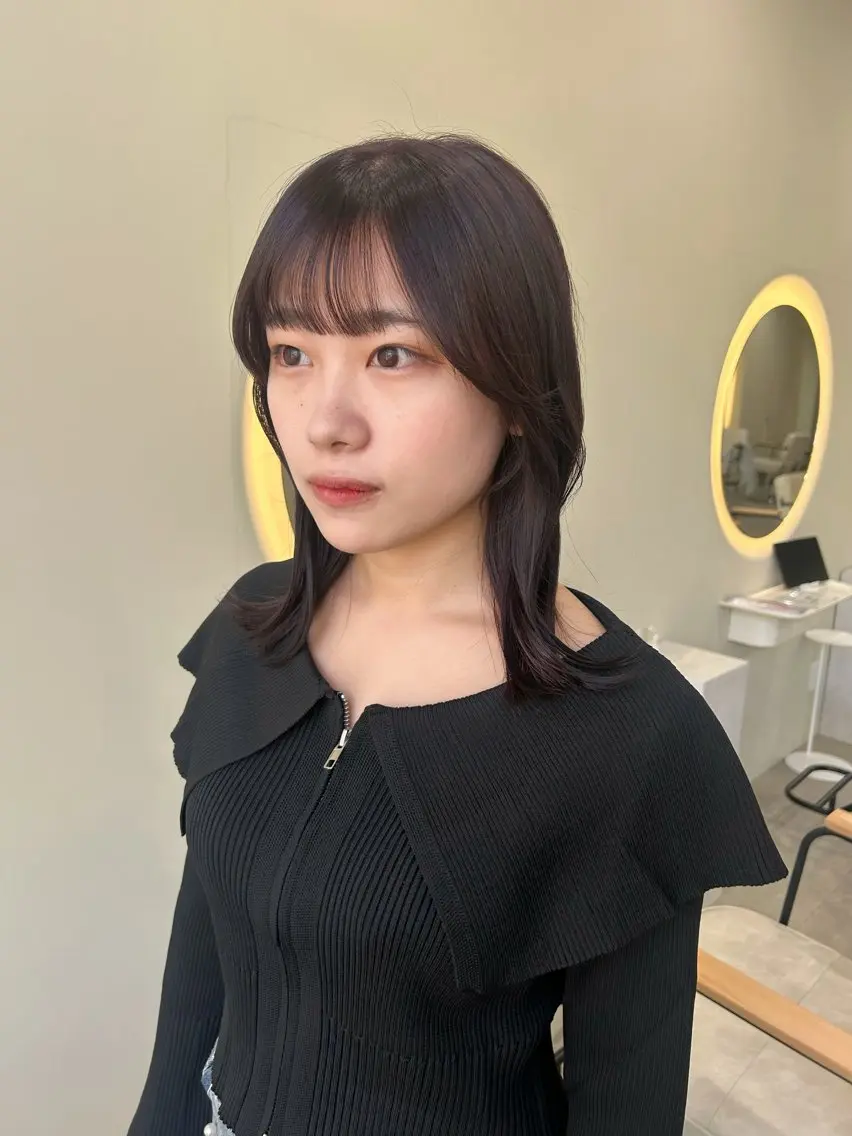 ミディアム カラー グレージュ ラベンダーカラー ラベンダーグレージュ ラベンダーグレー ヘアカラー 透明感カラー レイヤー/むつきのヘアスタイル