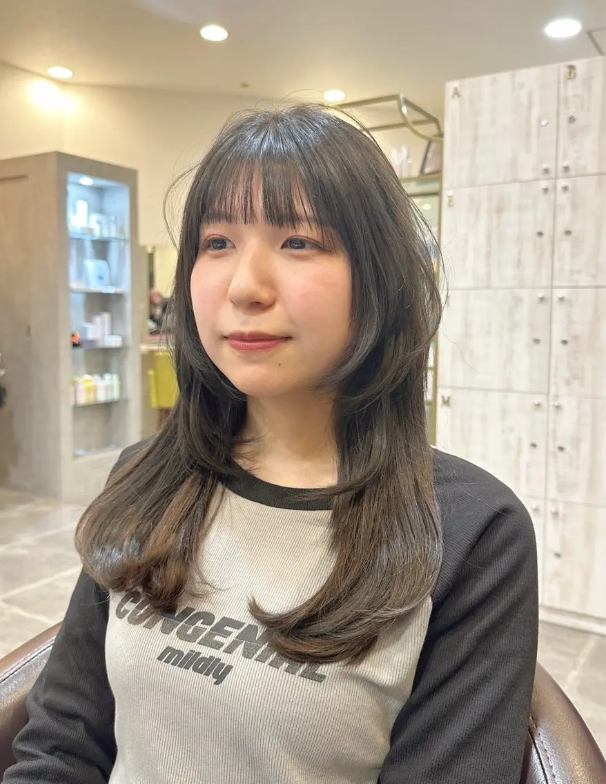 セミロング レイヤーカット ウルフカット ウルフレイヤー ノンダメージ 🥑mikubanのヘアスタイル