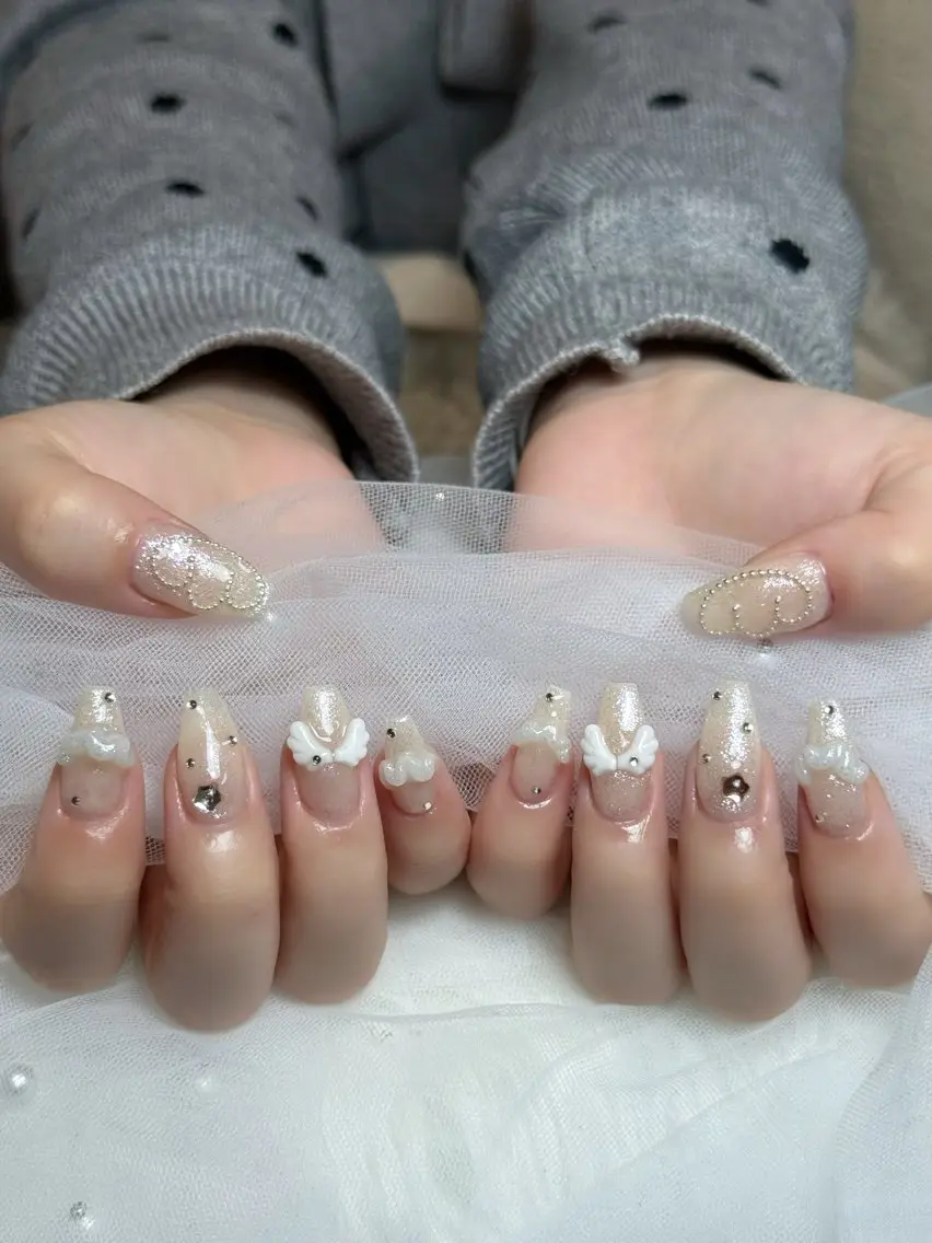 ネイル オーロラネイル ボルドー ブラウン 氷ネイル・うるうるネイル キラキラネイル ハンドネイル Julli NailStudioのネイルデザイン