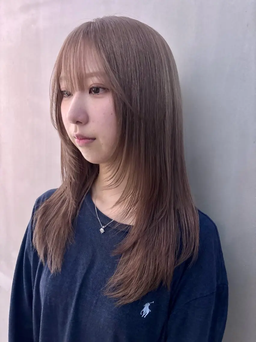 セミロング ハイトーンカラー/ hinata🪽のヘアスタイル