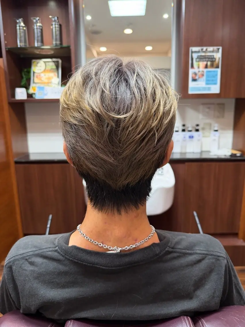 ショート メンズ 糸山 仁のヘアスタイル