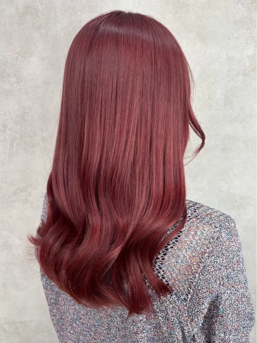 ロング カラー ブリーチ レッドカラー 🫧透明感🫧ツヤ感 ✨️カラー特化のヘアスタイル
