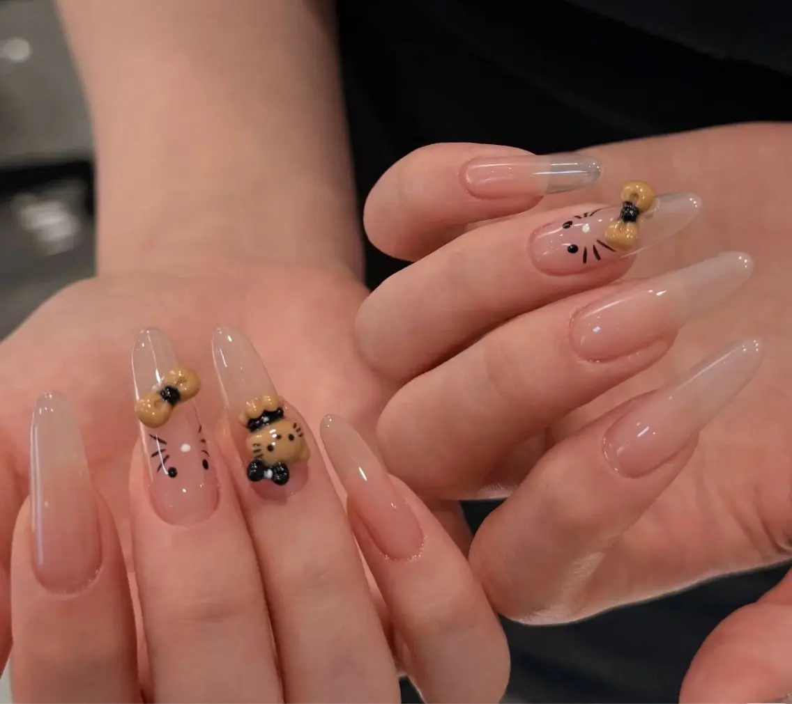 ネイル オーロラネイル フラワーネイル フットネイル フレンチネイル ジェルネイル ハンドネイル BabyYouMi nailのネイルデザイン