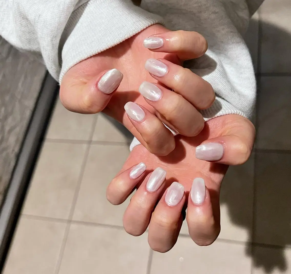 ネイル オーロラネイル ハンドネイル charmant nailのネイルデザイン
