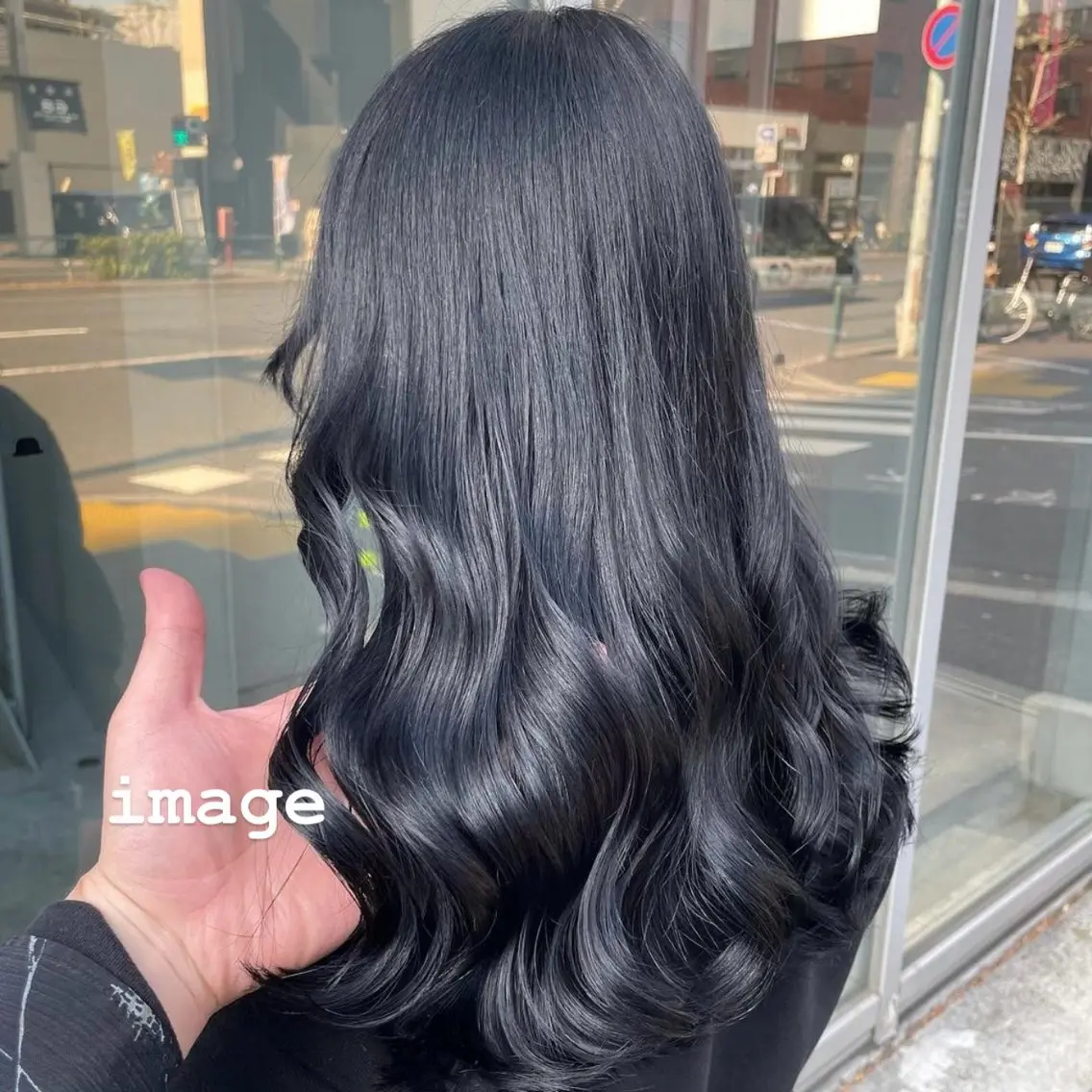 セミロング カラー 黒髪 ブルーカラー ブルーブラック カラーモデル募集🫐 koukiのヘアスタイル