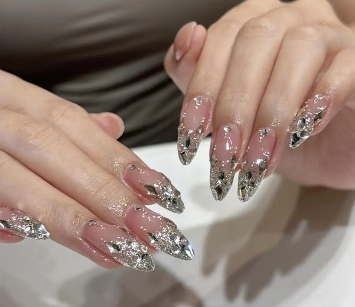 ネイル ハンドネイル 🎀 NaNa_nailのネイルデザイン