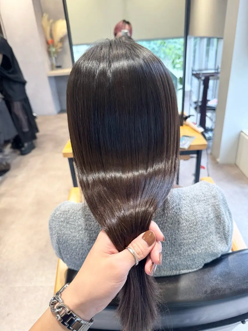 ミディアム カラー カット ヘアカラー 佐藤史哉* 韓国レイヤー赤み除去のヘアスタイル