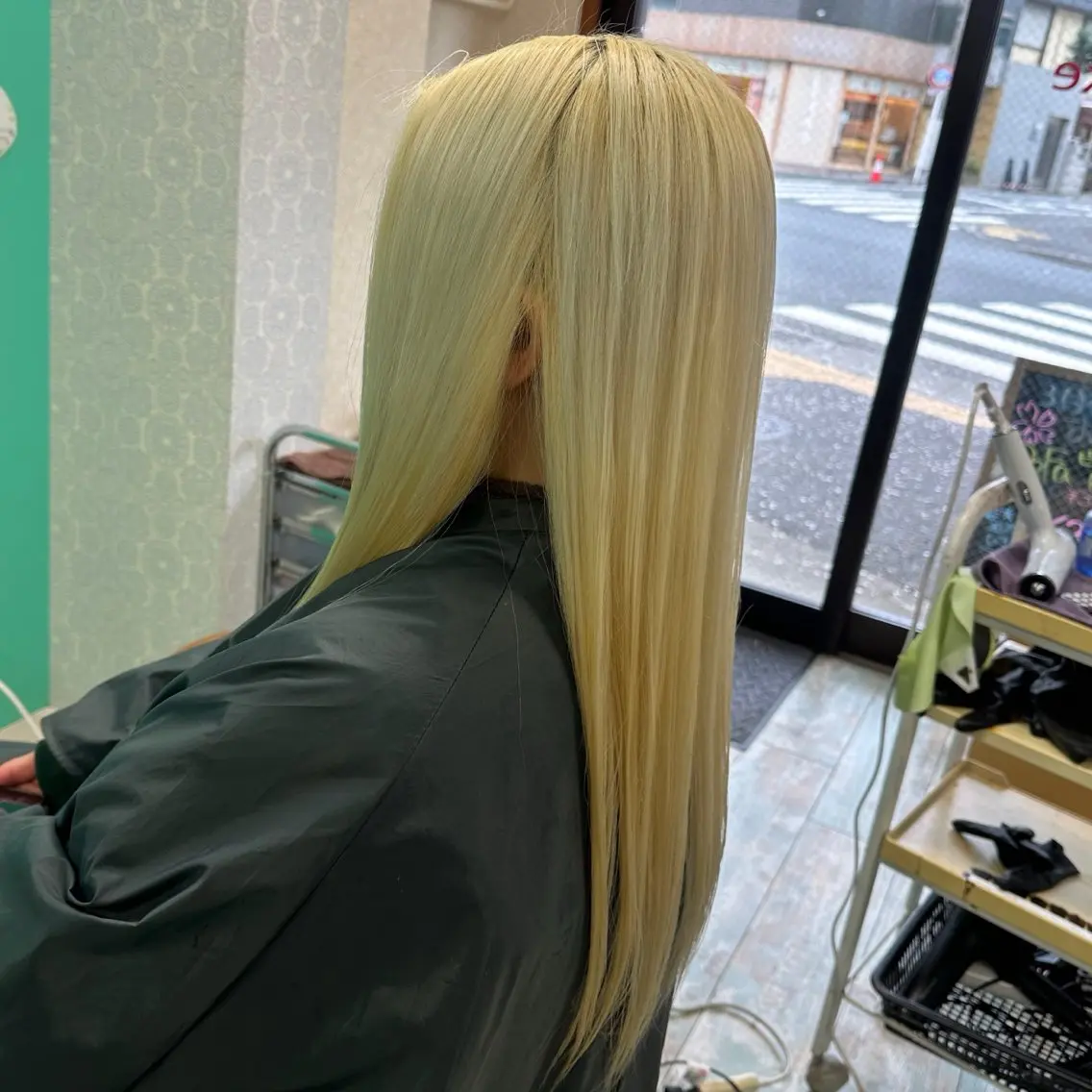 ロング トリートメント 三原 友美のヘアスタイル